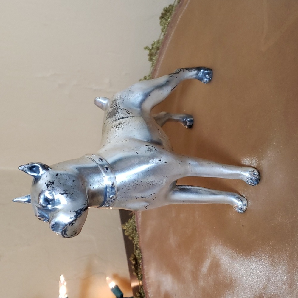 Boxer Dog Statue - Picture 2 of 9